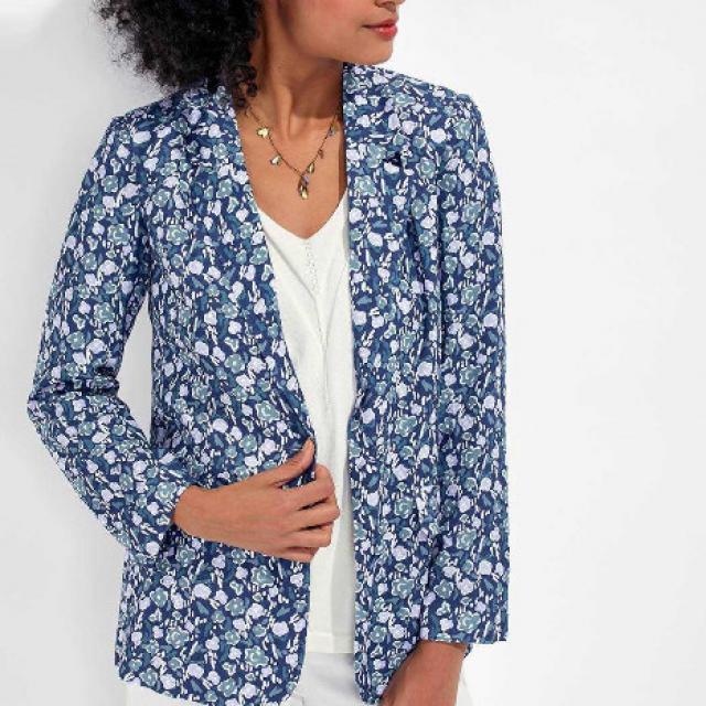 Veste blazer bleu fleurie élégante et chic, marque La Fiancée